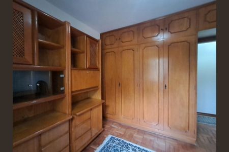 Casa à venda com 195m², 3 quartos e 4 vagas