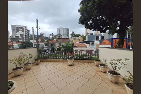 Casa à venda com 195m², 3 quartos e 4 vagas
