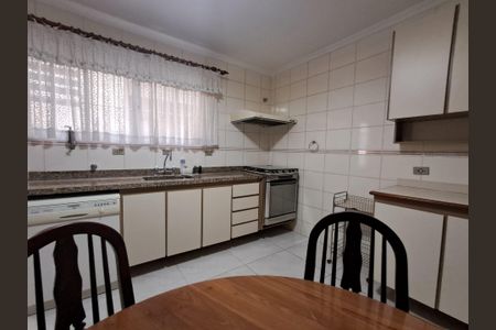 Casa à venda com 195m², 3 quartos e 4 vagas