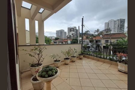 Casa à venda com 195m², 3 quartos e 4 vagas
