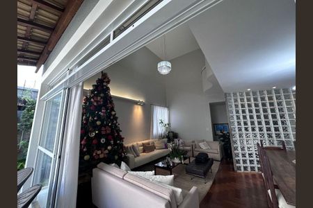 Casa à venda com 4 quartos, 395m² em Santa Lúcia, Belo Horizonte