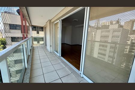 Apartamento à venda com 139m², 3 quartos e 3 vagas