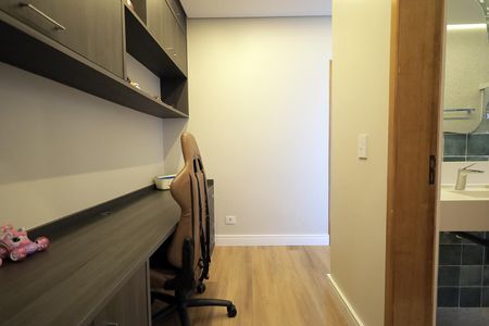 Apartamento à venda com 168m², 3 quartos e 2 vagasEscritório