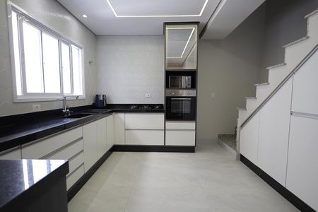 Apartamento à venda com 168m², 3 quartos e 2 vagasCozinha