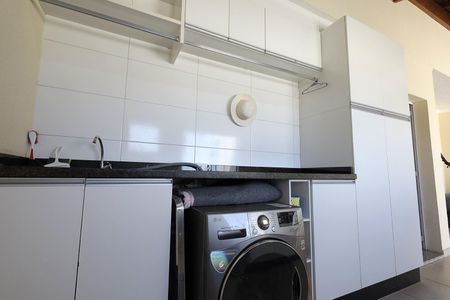 Apartamento à venda com 168m², 3 quartos e 2 vagasÁrea de Serviço