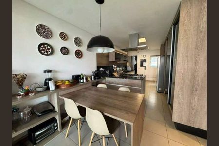 Apartamento à venda com 198m², 3 quartos e 3 vagas