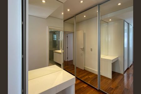 Apartamento à venda com 138m², 2 quartos e 1 vaga Apartamento à venda com 138m², 2 quartos e 1 vagaSuíte 2