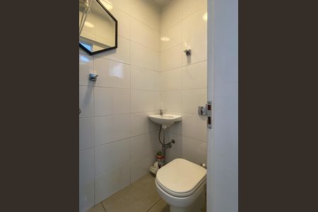 Apartamento à venda com 138m², 2 quartos e 1 vaga Apartamento à venda com 138m², 2 quartos e 1 vagaBanheiro de serviço