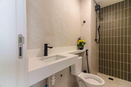 Banheiro de apartamento para alugar com 2 quartos, 35m² em Jardim Peri Peri, São Paulo