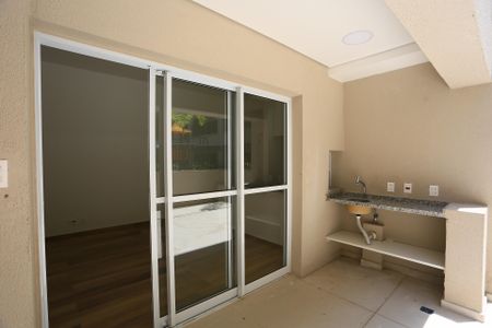 Apartamento para alugar com 102m², 2 quartos e 2 vagasVaranda