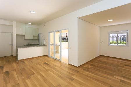Sala  de apartamento para alugar com 2 quartos, 102m² em Vila Suzana, São Paulo