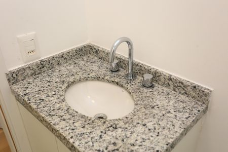 Apartamento para alugar com 102m², 2 quartos e 2 vagasBanheiro da Suíte