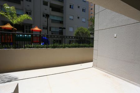 Apartamento para alugar com 102m², 2 quartos e 2 vagasVaranda