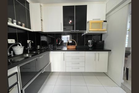 Apartamento à venda com 60m², 2 quartos e 1 vagaCozinha