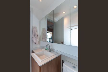 Apartamento para alugar com 65m², 2 quartos e 2 vagasBanheiro Social