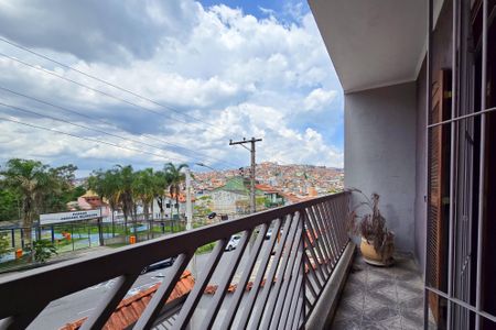 Casa à venda com 212m², 3 quartos e 6 vagasSacada - Suíte 