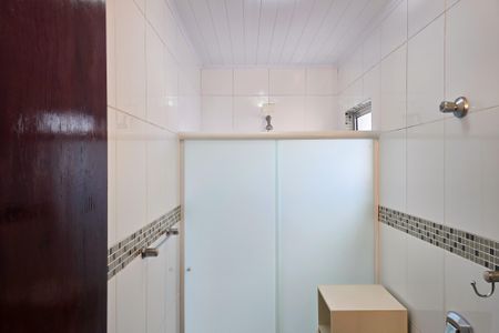 Casa à venda com 212m², 3 quartos e 6 vagasBanheiro - Suíte