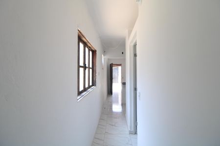 Corredor de casa para alugar com 2 quartos, 80m² em Parque Alto do Rio Bonito, São Paulo