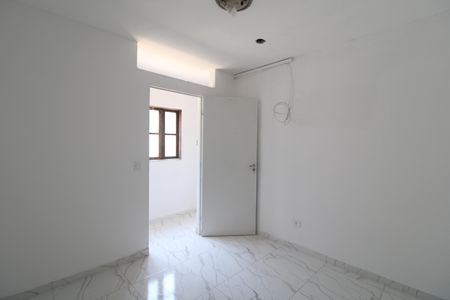 Quarto de casa para alugar com 2 quartos, 80m² em Parque Alto do Rio Bonito, São Paulo