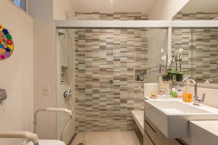 Apartamento para alugar com 75m², 3 quartos e sem vagaBanheiro