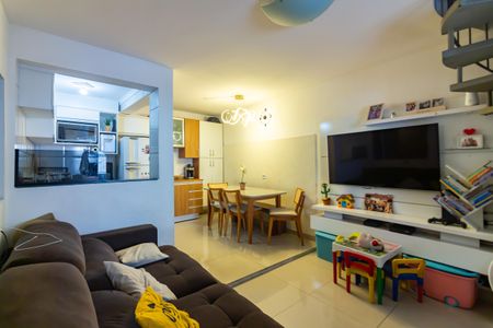 Sala  de casa à venda com 2 quartos, 97m² em Cipava, Osasco