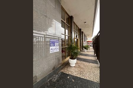Placa  de apartamento para alugar com 3 quartos, 153m² em Copacabana, Rio de Janeiro