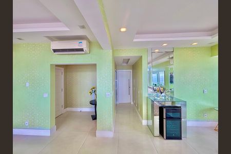 Apartamento para alugar com 153m², 3 quartos e 1 vaga Apartamento para alugar com 153m², 3 quartos e 1 vagaSala - hall de entrada