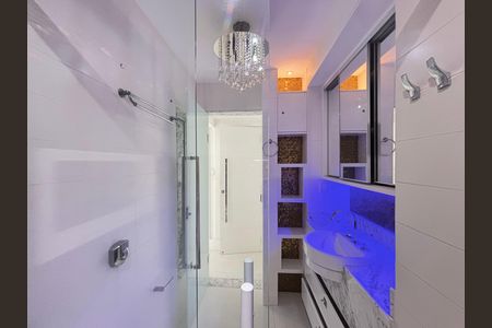 Apartamento para alugar com 153m², 3 quartos e 1 vaga Apartamento para alugar com 153m², 3 quartos e 1 vagaBanheiro da Suíte