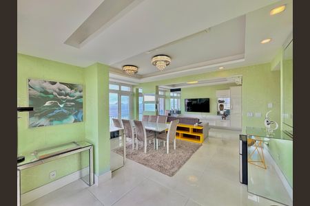 Apartamento para alugar com 153m², 3 quartos e 1 vaga Apartamento para alugar com 153m², 3 quartos e 1 vagaSala