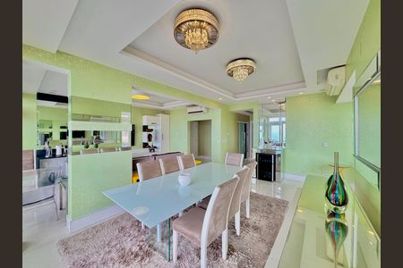 Apartamento para alugar com 153m², 3 quartos e 1 vaga Apartamento para alugar com 153m², 3 quartos e 1 vagaSala