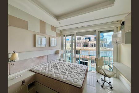 Apartamento para alugar com 153m², 3 quartos e 1 vaga Apartamento para alugar com 153m², 3 quartos e 1 vagaQuarto 1