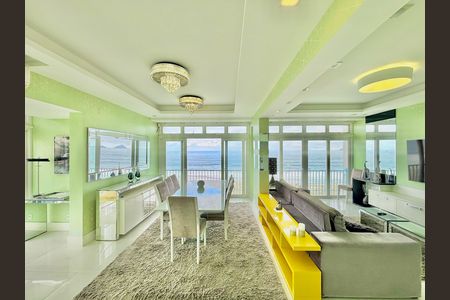Apartamento para alugar com 153m², 3 quartos e 1 vaga Apartamento para alugar com 153m², 3 quartos e 1 vagaSala