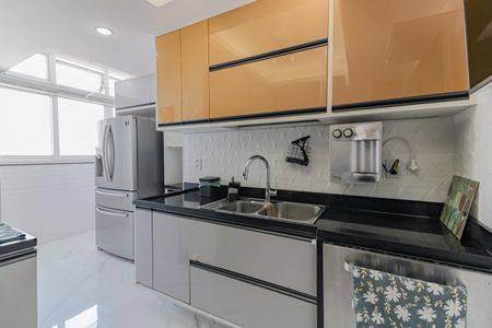 Apartamento para alugar com 153m², 3 quartos e 1 vaga Apartamento para alugar com 153m², 3 quartos e 1 vagaCozinha