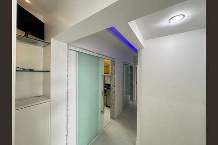 Apartamento para alugar com 153m², 3 quartos e 1 vaga Apartamento para alugar com 153m², 3 quartos e 1 vagaCorredor