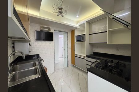 Apartamento para alugar com 153m², 3 quartos e 1 vaga Apartamento para alugar com 153m², 3 quartos e 1 vagaCozinha