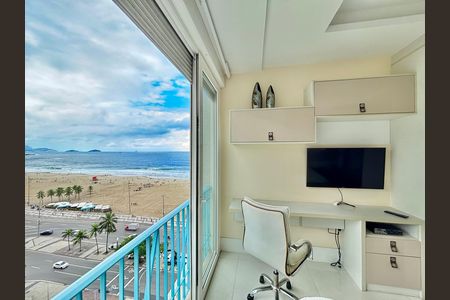 Apartamento para alugar com 153m², 3 quartos e 1 vaga Apartamento para alugar com 153m², 3 quartos e 1 vagaQuarto 1 - vista livre para a praia