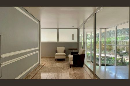 Apartamento à venda com 133m², 3 quartos e 3 vagas Apartamento à venda com 133m², 3 quartos e 3 vagasHall de entrada