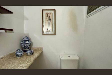 Apartamento à venda com 133m², 3 quartos e 3 vagas Apartamento à venda com 133m², 3 quartos e 3 vagasLavabo