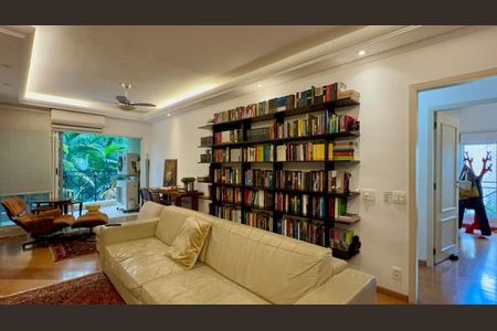 Apartamento à venda com 133m², 3 quartos e 3 vagas Apartamento à venda com 133m², 3 quartos e 3 vagasSala