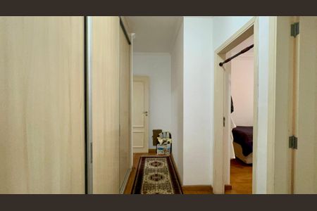 Apartamento à venda com 133m², 3 quartos e 3 vagas Apartamento à venda com 133m², 3 quartos e 3 vagasCorredor