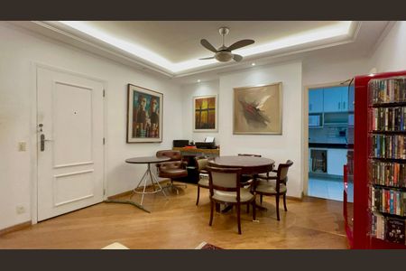 Apartamento à venda com 133m², 3 quartos e 3 vagas Apartamento à venda com 133m², 3 quartos e 3 vagasSala de Jantar