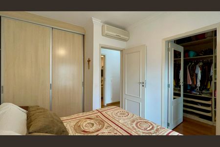 Apartamento à venda com 133m², 3 quartos e 3 vagas Apartamento à venda com 133m², 3 quartos e 3 vagasSuite