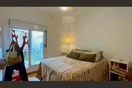 Apartamento à venda com 133m², 3 quartos e 3 vagas Apartamento à venda com 133m², 3 quartos e 3 vagasSuite