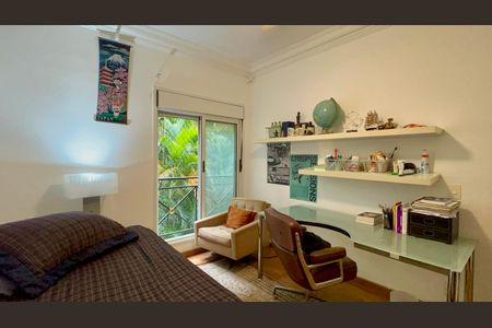 Apartamento à venda com 133m², 3 quartos e 3 vagas Apartamento à venda com 133m², 3 quartos e 3 vagasQuarto 1