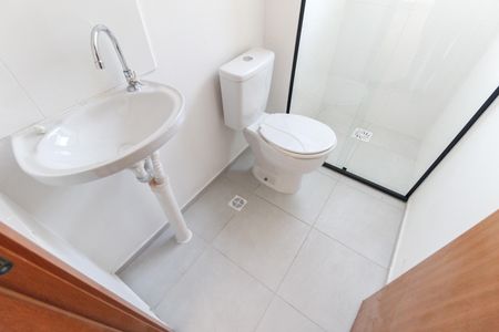 Apartamento para alugar com 44m², 2 quartos e sem vaga Apartamento para alugar com 44m², 2 quartos e sem vagaBanheiro