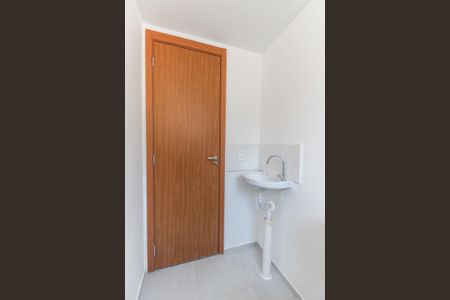 Apartamento para alugar com 44m², 2 quartos e sem vaga Apartamento para alugar com 44m², 2 quartos e sem vagaBanheiro