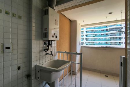 Apartamento à venda com 102m², 3 quartos e 1 vagaÁrea de Serviço