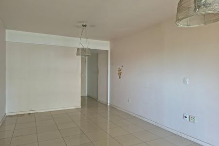 Apartamento à venda com 102m², 3 quartos e 1 vagaSala