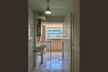 Apartamento à venda com 102m², 3 quartos e 1 vagaÁrea de Serviço