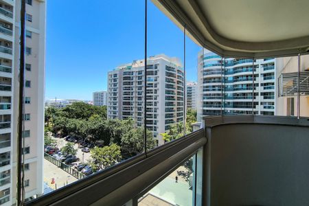 Apartamento à venda com 102m², 3 quartos e 1 vagaVaranda